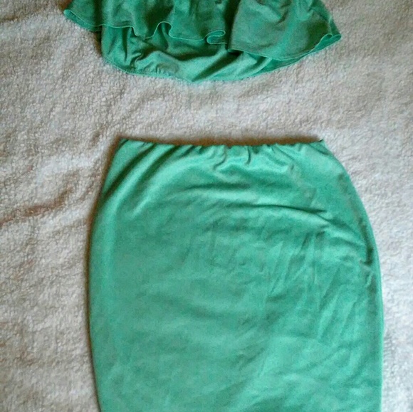 Plus size Mint green crop top and skirt set - Picture 3 of 3